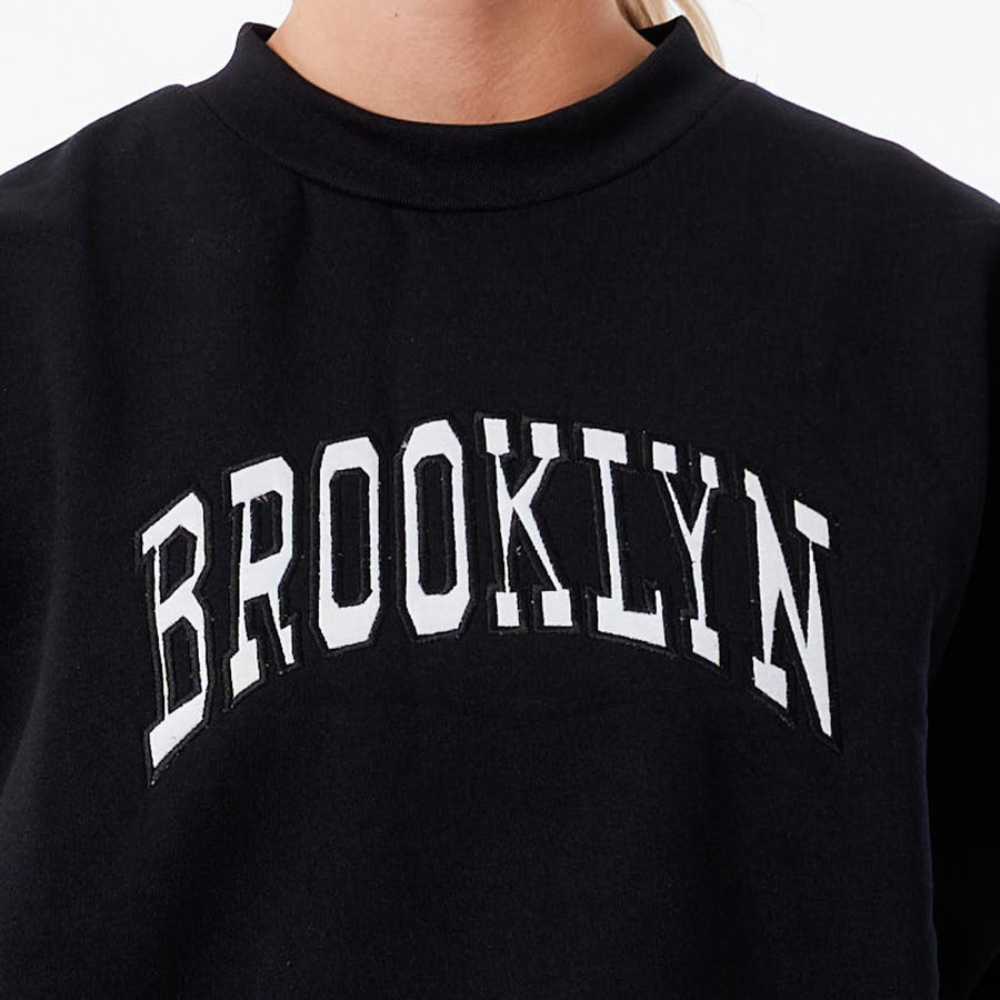 Puk embroidery sweat