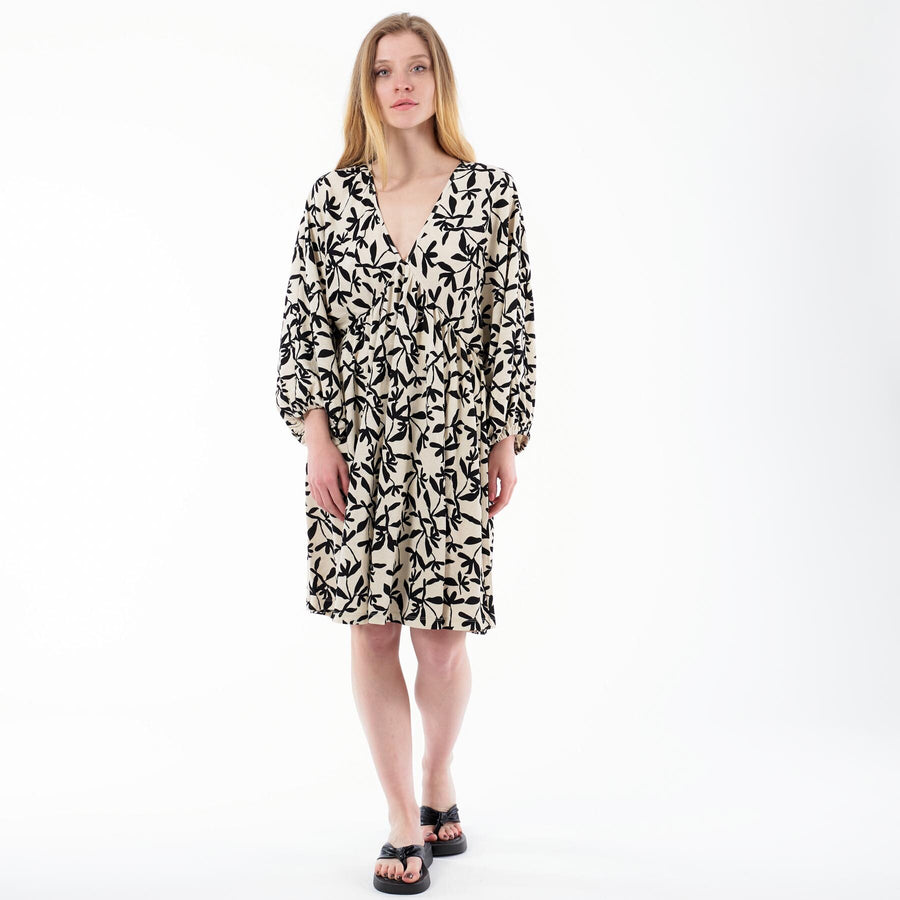 Vikinsley ani 3/4 short dress