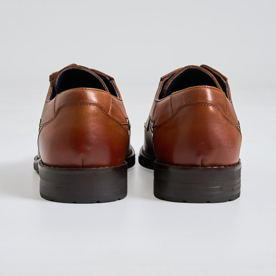 Dress shoe