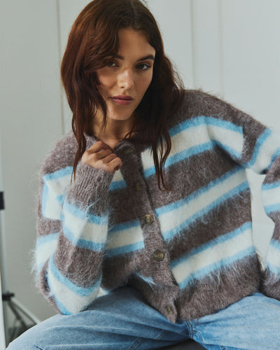 Nurine fluffy knit cardiganThumbnail