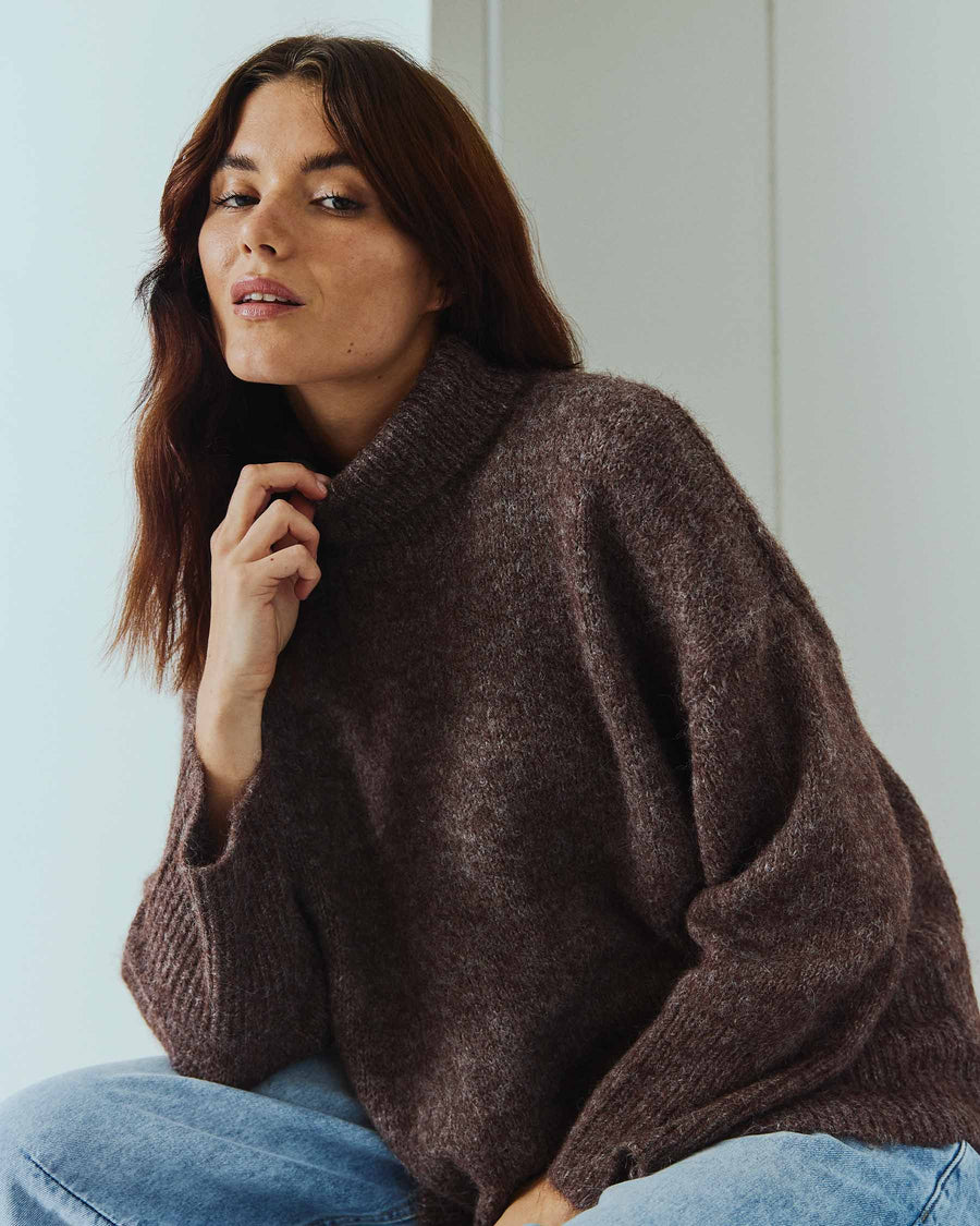 Nona fluffy highneck knit