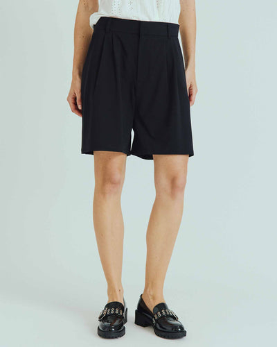 Puramelia pleat shortsThumbnail