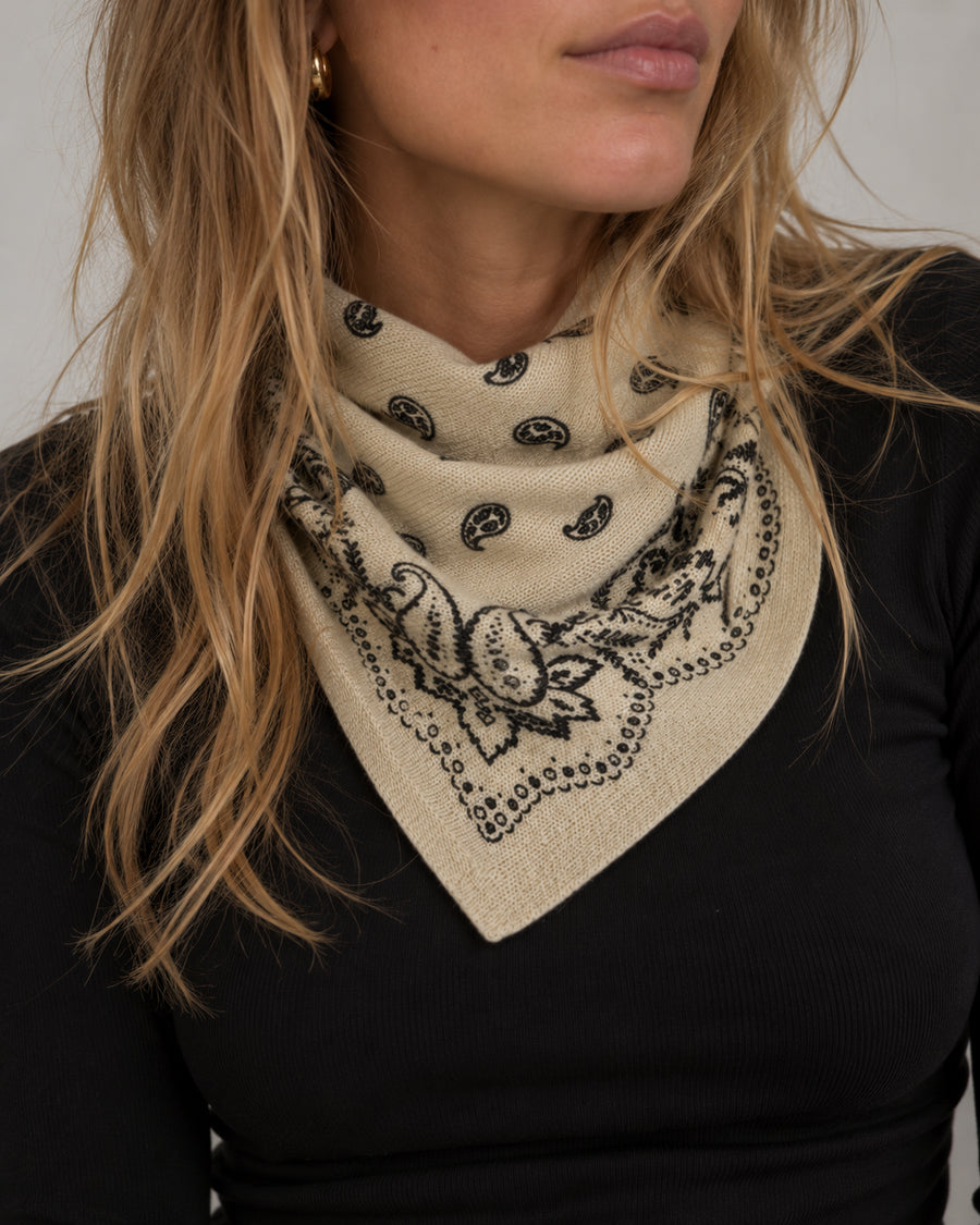 Emma sofia scarf