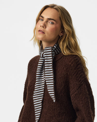 PCKOMMA TRIANGLE SCARFThumbnail 