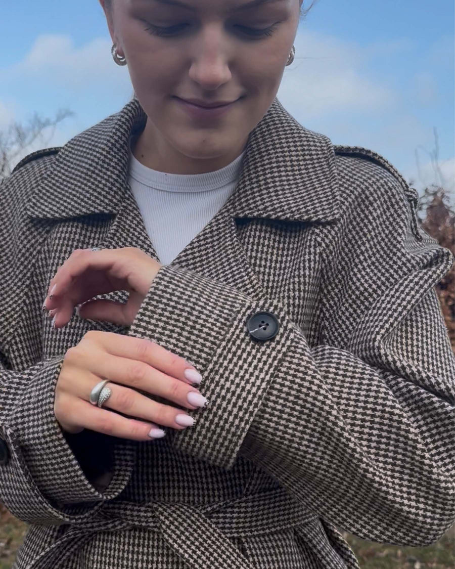 Veraic trenchcoat