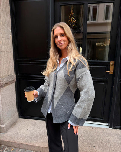 Karmaic fitted cardigan Thumbnail