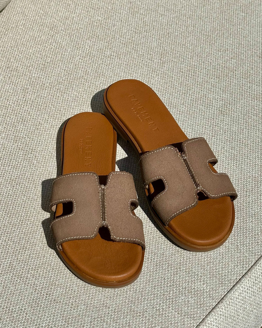 Pam suede