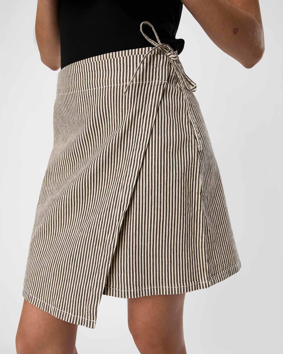 OBJSOLA TWILL WRAP SHORT SKIRT