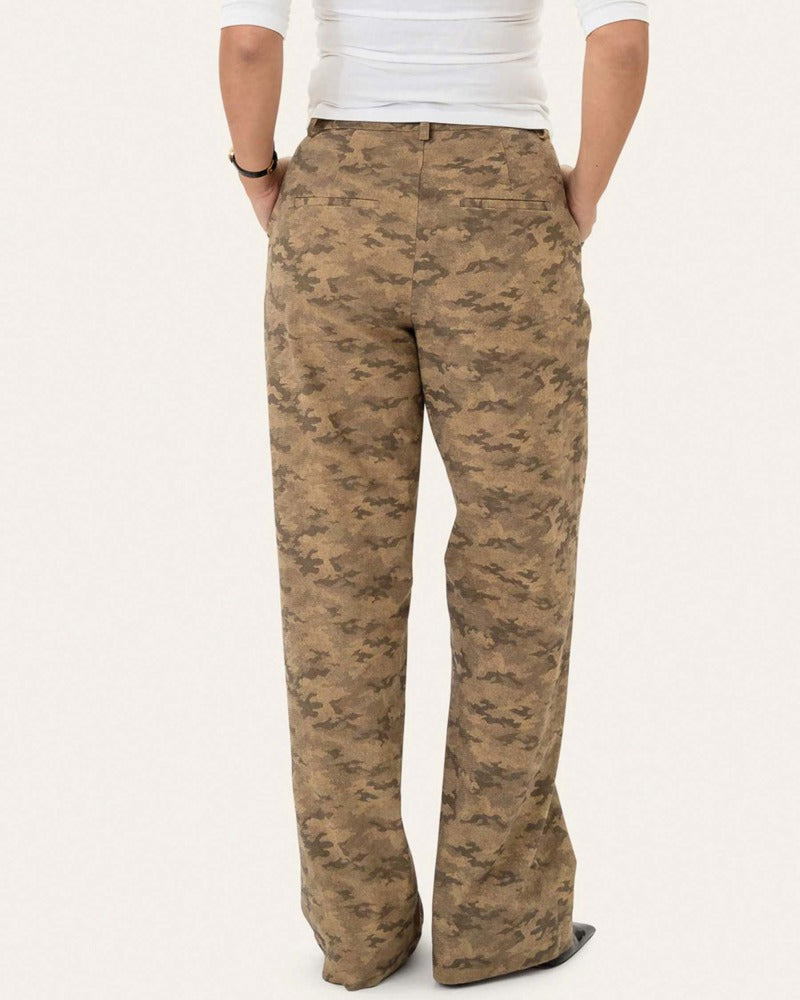 BeccaIC Pants - Camo