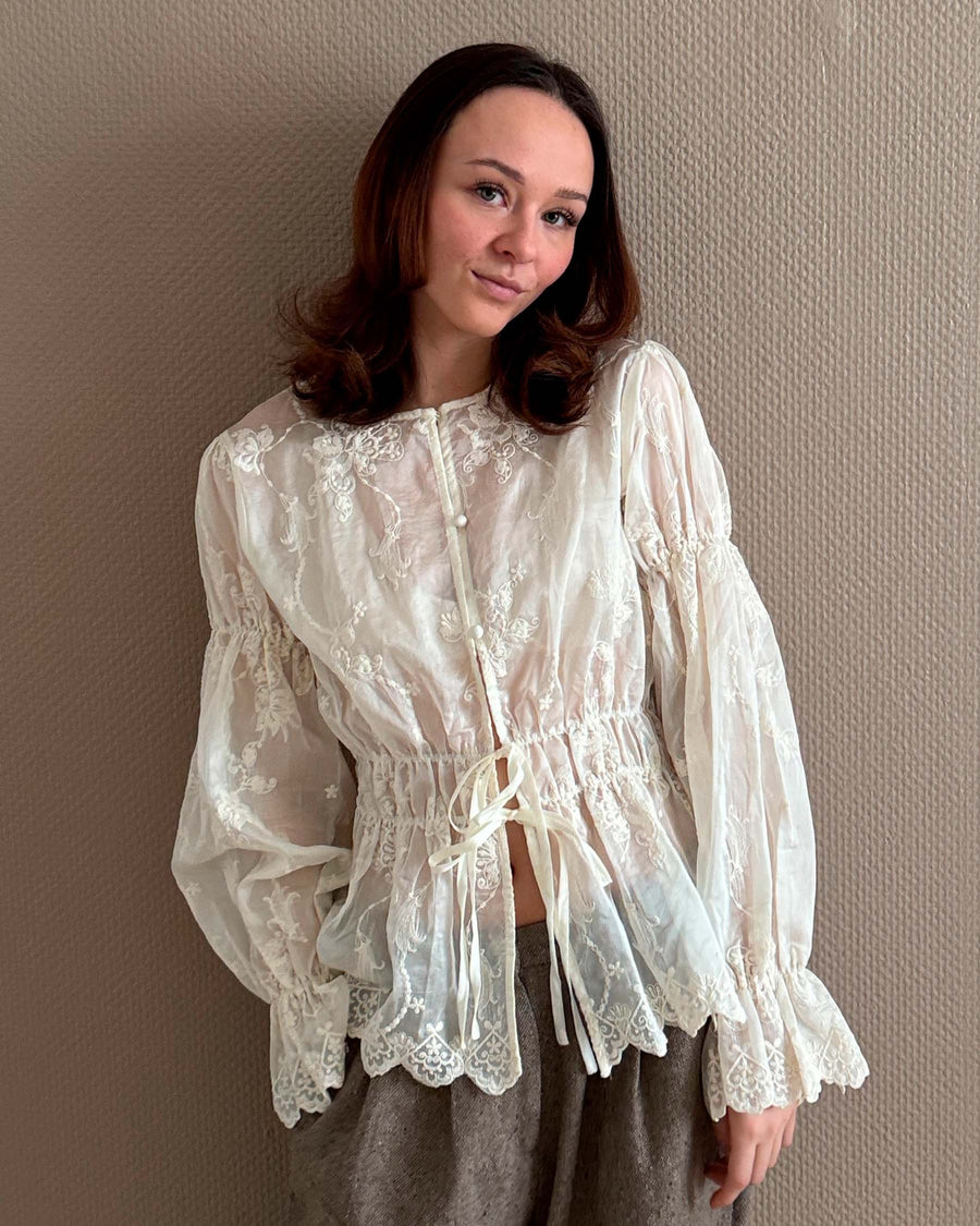 Lolaic shirt