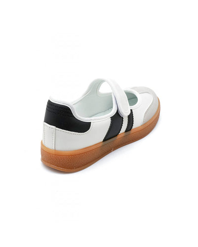 Julie balletThumbnail 