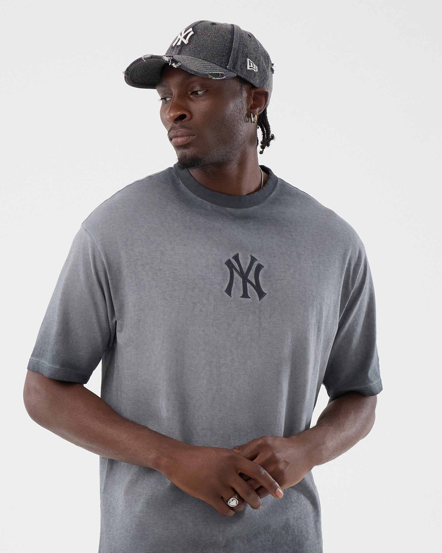 MLB WASHED LOGO TEE