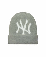 FLUFFY MOHAIR BEANIE