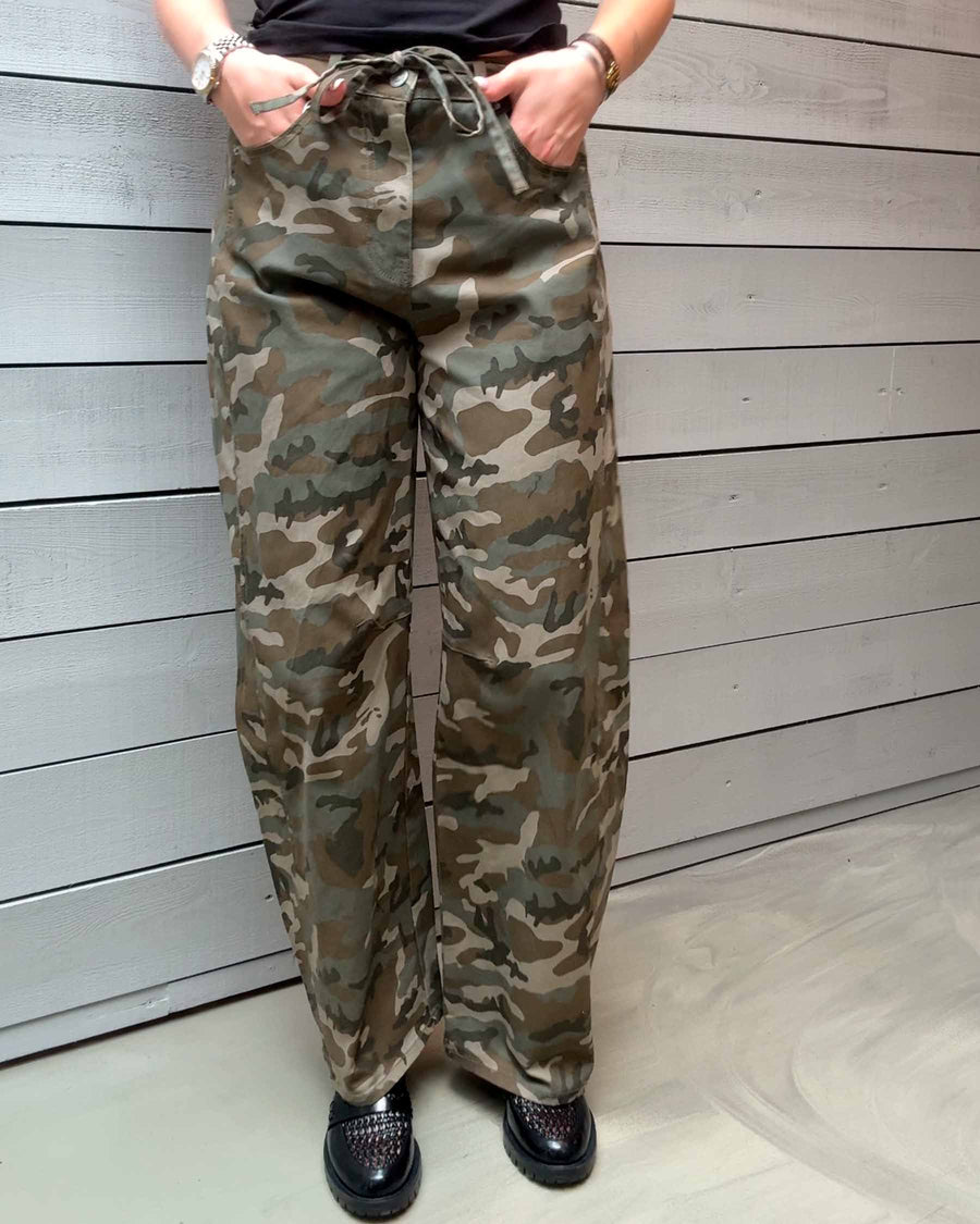 PCMIMMI TIE BARREL JEANS
