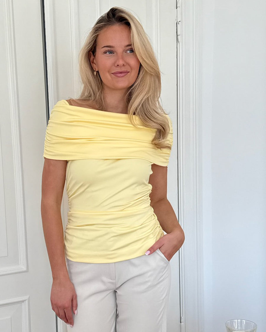 Athenaic top