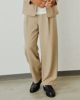 Matt Pleated Pant
