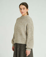 Patrisia solid knit