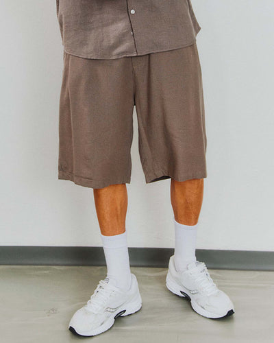 Boxy linen shortsThumbnail 