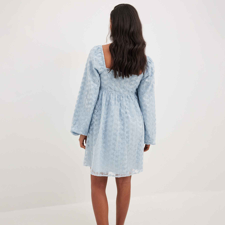 Puffy sleeve dress