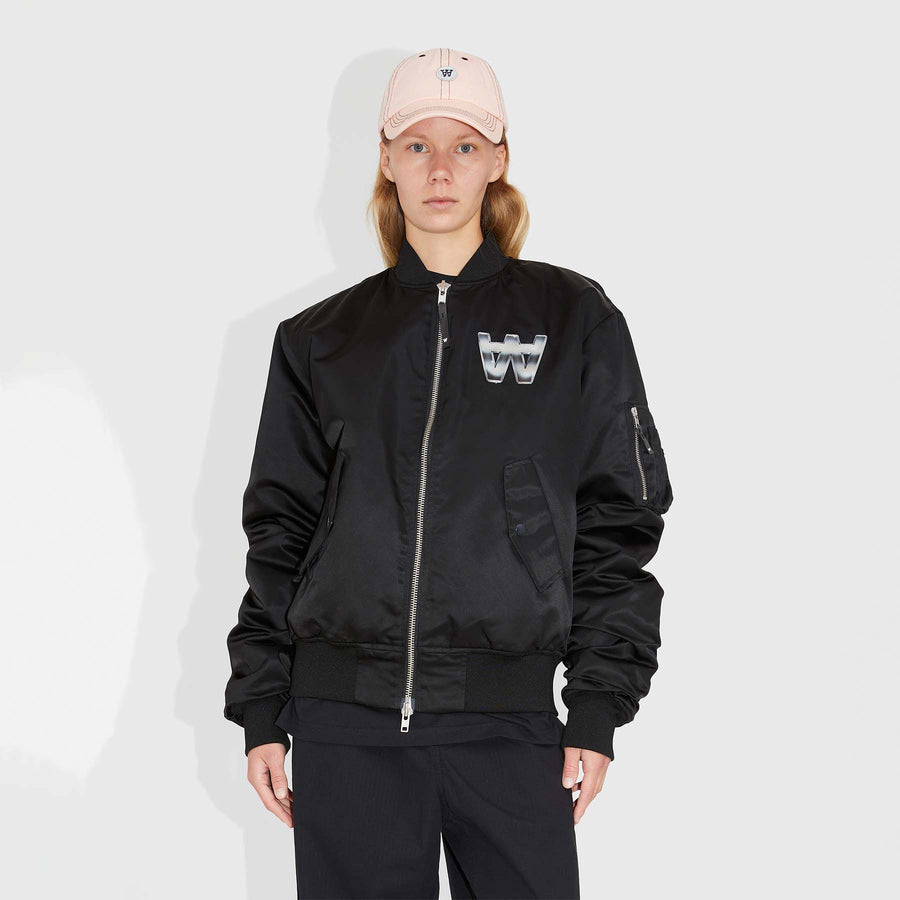 Aki chrome bomber