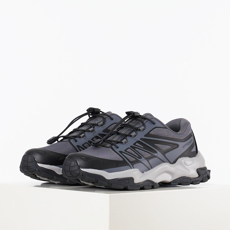 Climb sneaker
