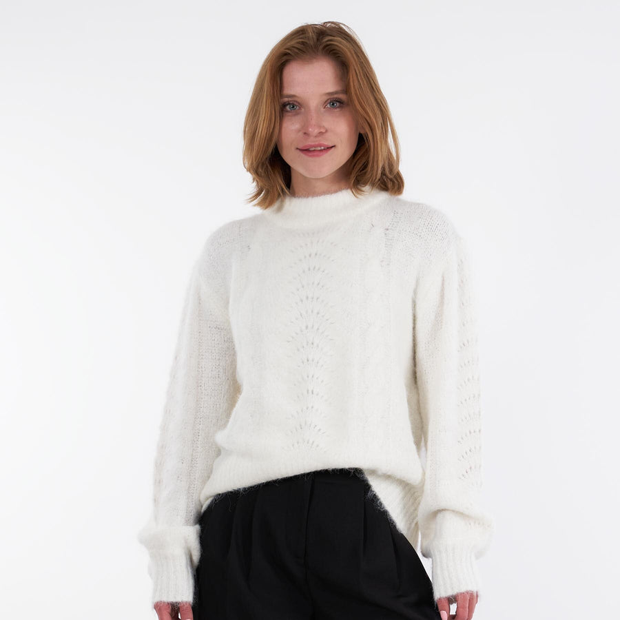 Patrisia cable knit