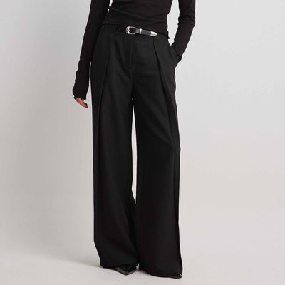 Pleat detail suitThumbnail 