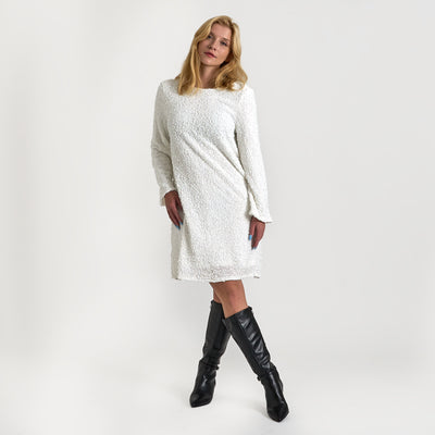 Viaria o-neck open back dressThumbnail 