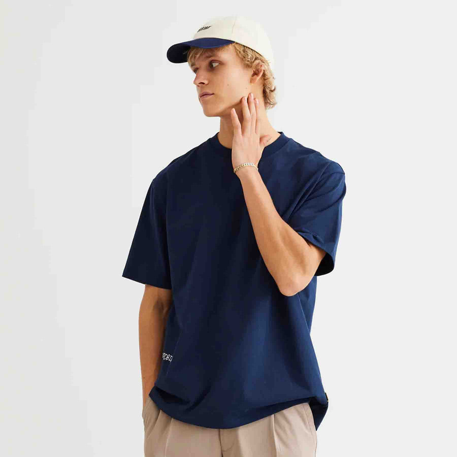Wbbaine vase tee