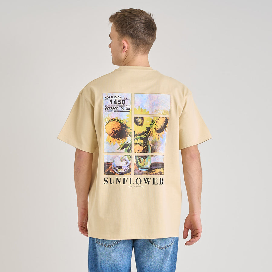 Graphic tee