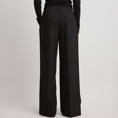 Pleat detail suitThumbnail 