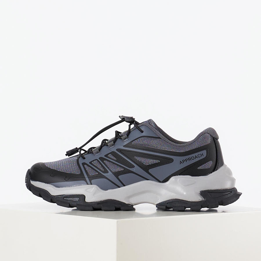 Climb sneaker