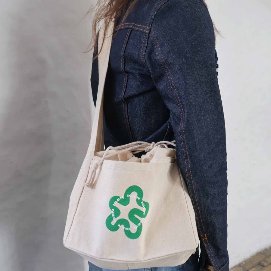 Crossbody mini shopper