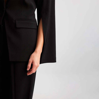 Cape sleeve straightThumbnail 
