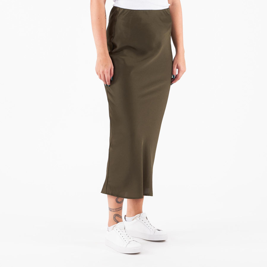 Pursarah satin skirt