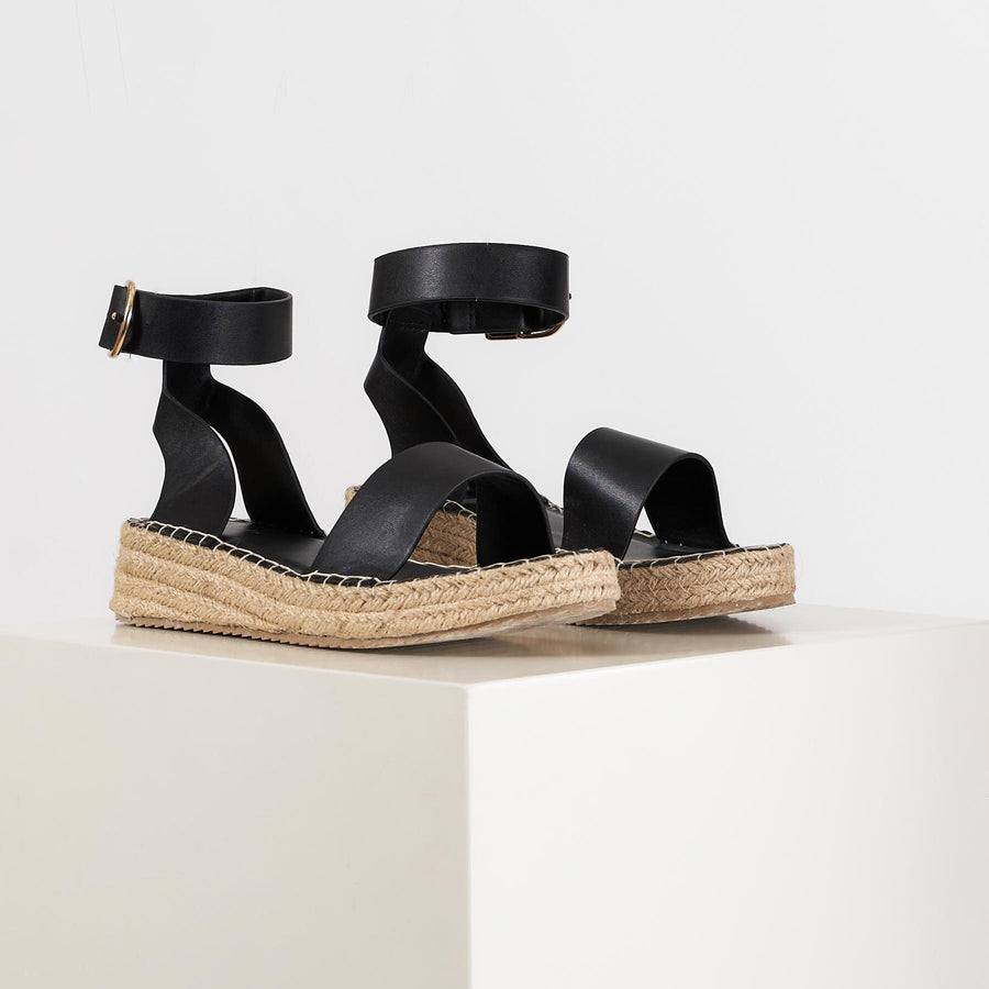 Puremma sandal