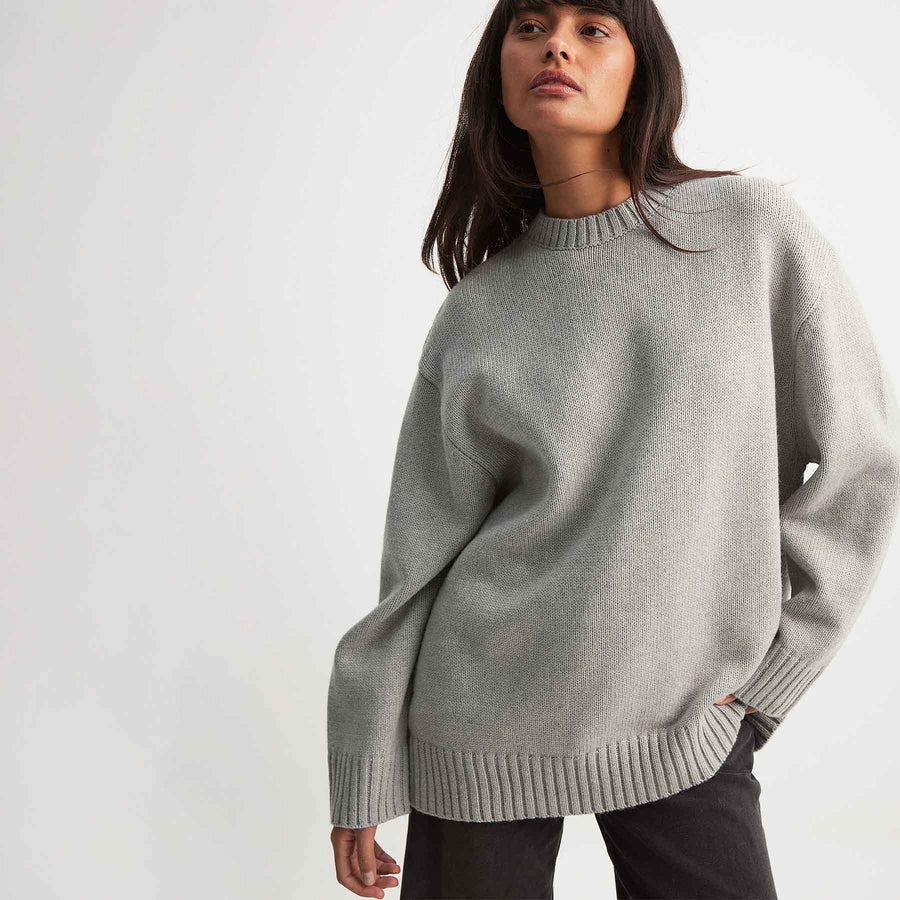 Oversized round neck
