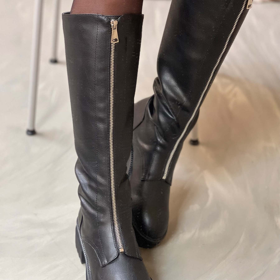 Lea zip high boot