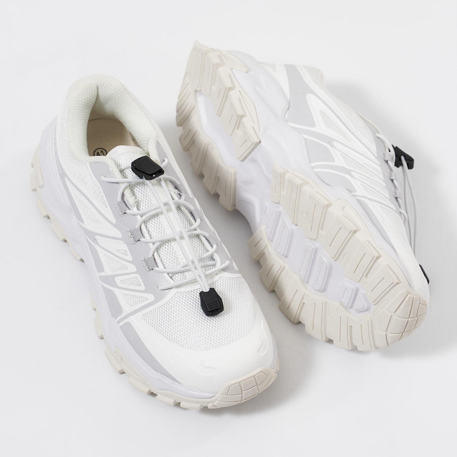 Climb sneaker