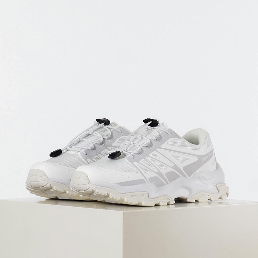 Climb sneaker