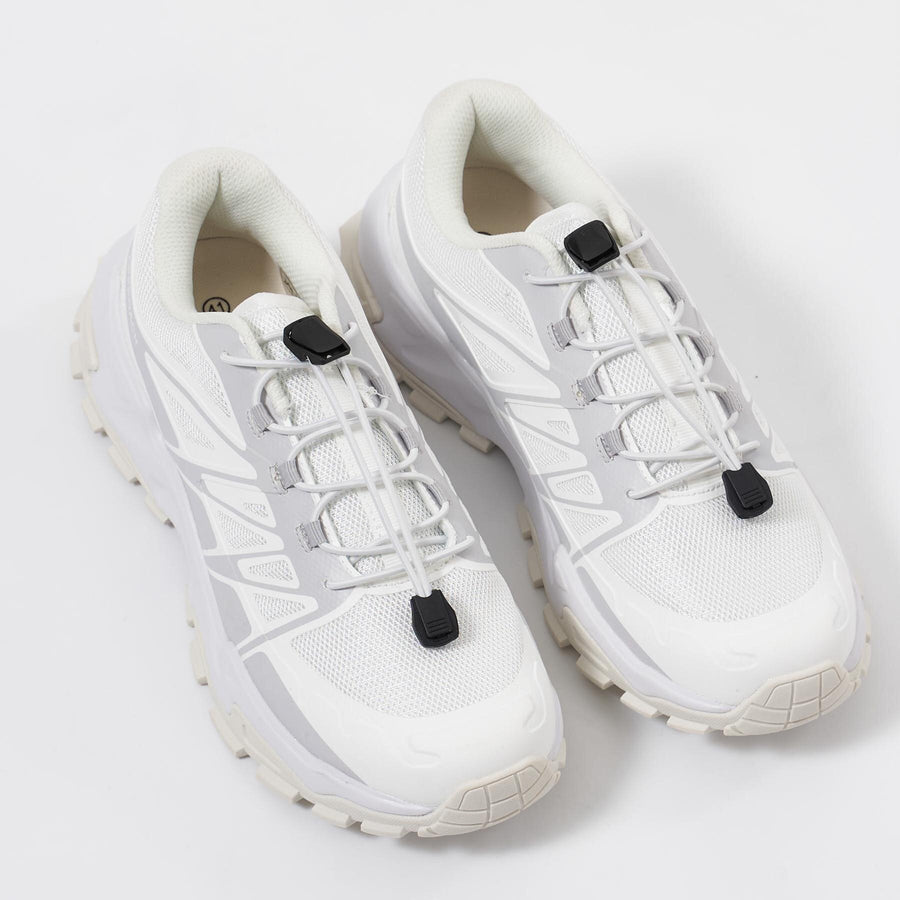 Climb sneaker