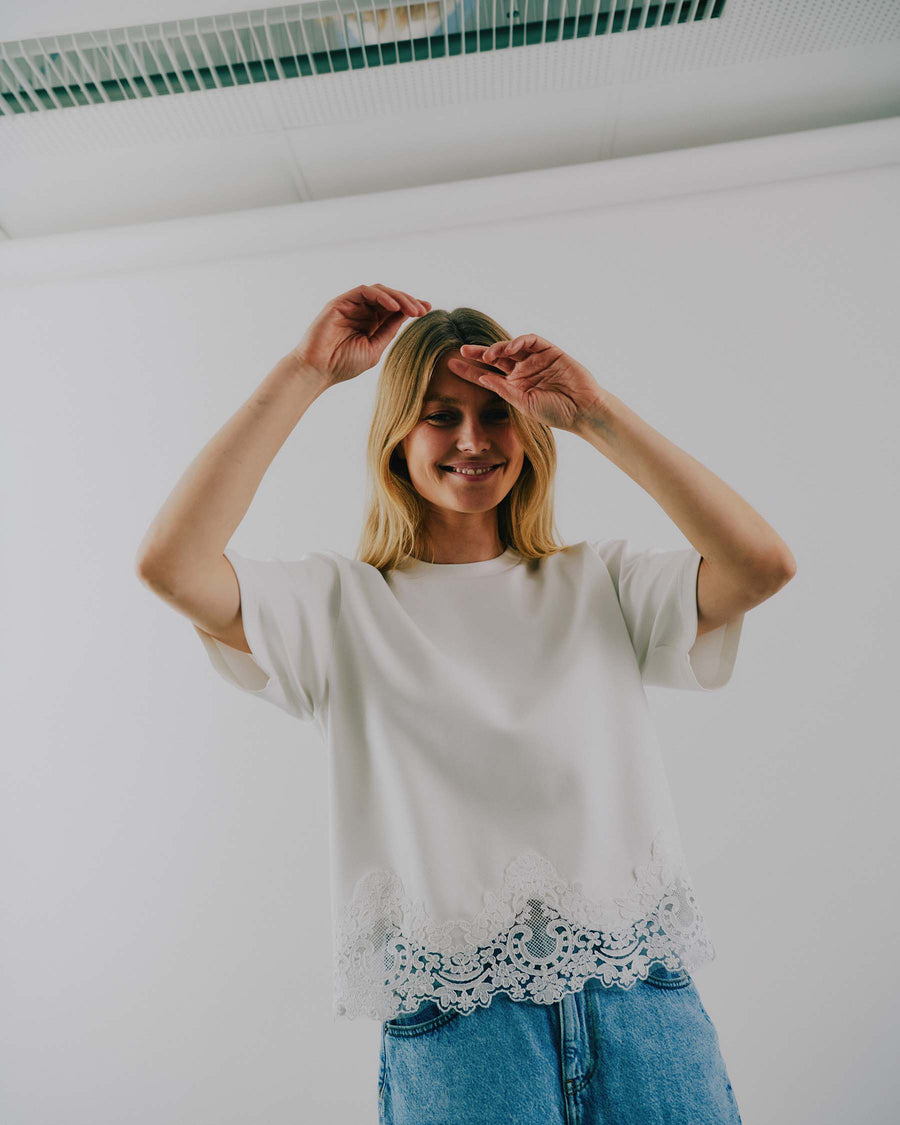 Liette lace tee