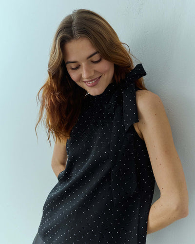 Amira stone topThumbnail 