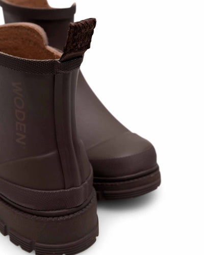 Alison WaterproofThumbnail 