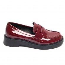 Ideal shoes - Clara shiny loafer